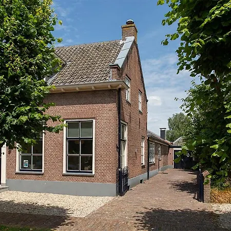 De Lange Mouwen *